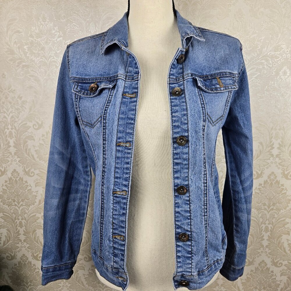 Cavalini Size Small Blue Denim Jean Jacket Button Front Pockets Long Sleeve